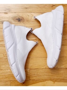 J Slides White Sock Chunky Sneaker Pull on Size 7.5 Travel Comfort Streetwear